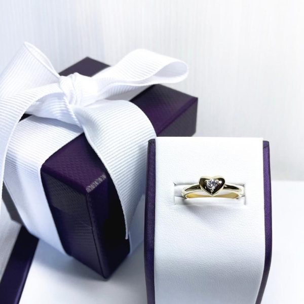 14K Yellow Gold Diamond Shape Heart Ring