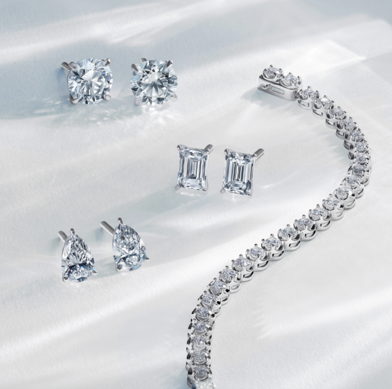 Diamond Stud earrings